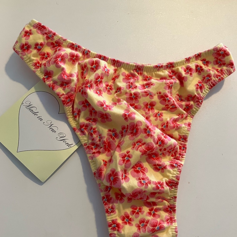 Mirror Palais NWT Mom High Cut Bikini Bottoms XS Yellow Ditsy Floral Pristine - Picture 3 of 6